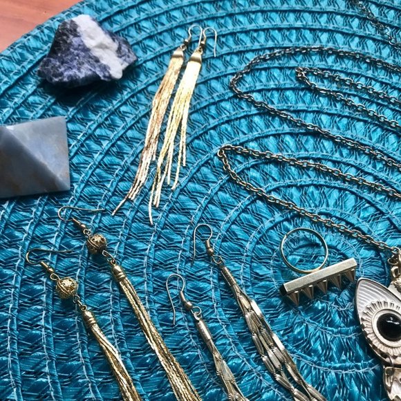 My Owl's Treasure ~ Costume Jewelry Lot - 9 Pieces Women Teens Gold Yellow White - Picture 3 of 9